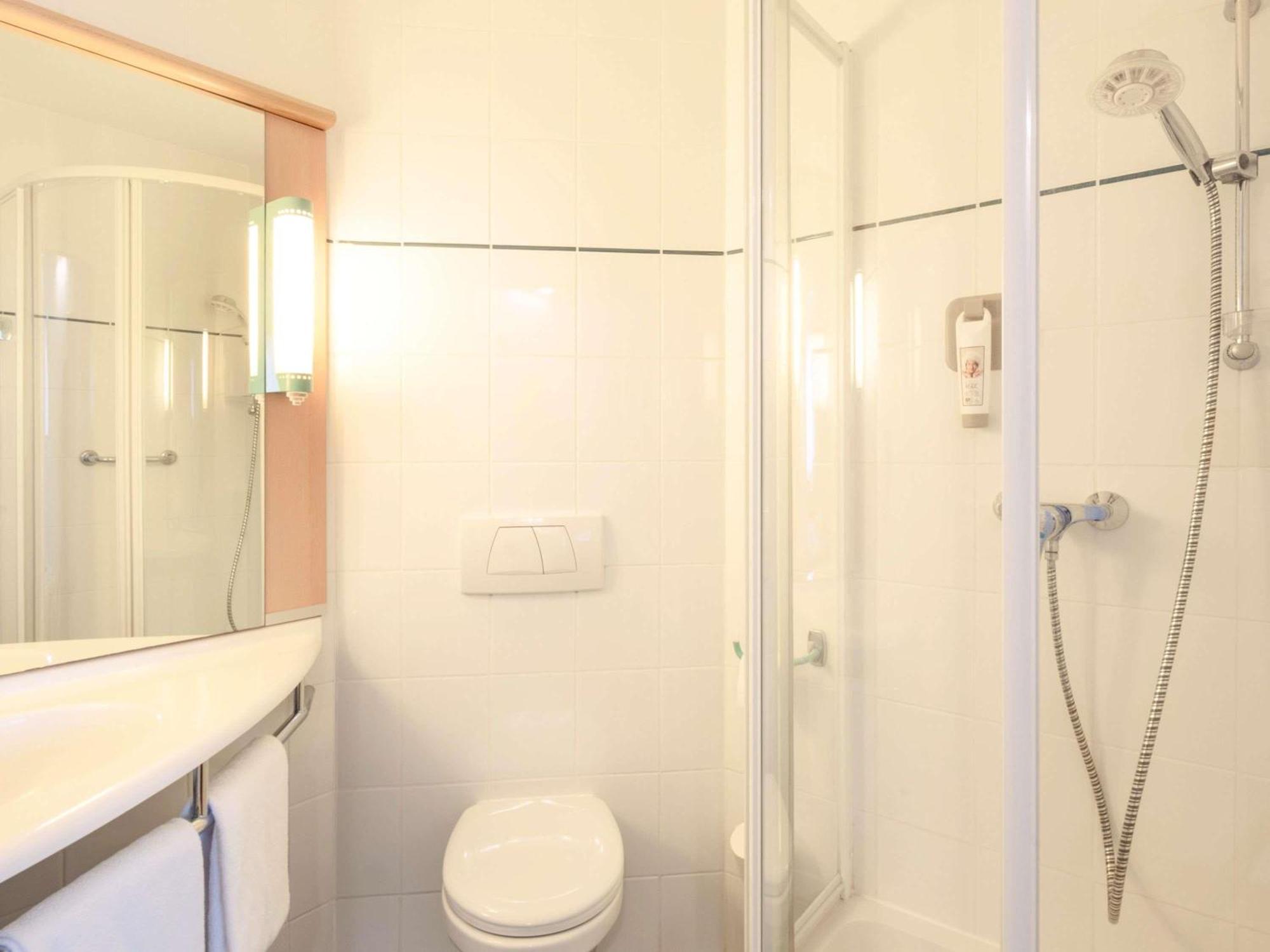 Ibis Centrum Hotel 2*