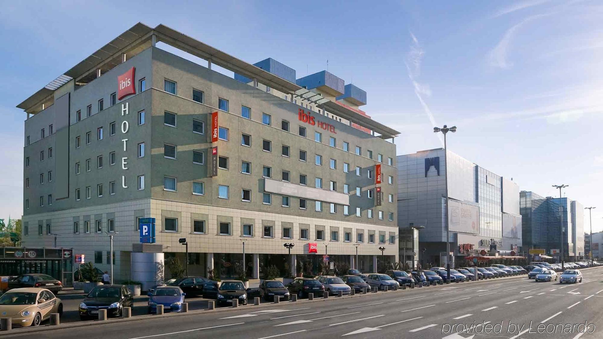 Ibis Centrum Hotel 2*