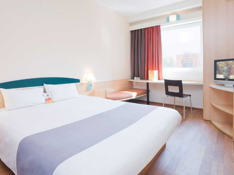 Ibis Centrum 2*