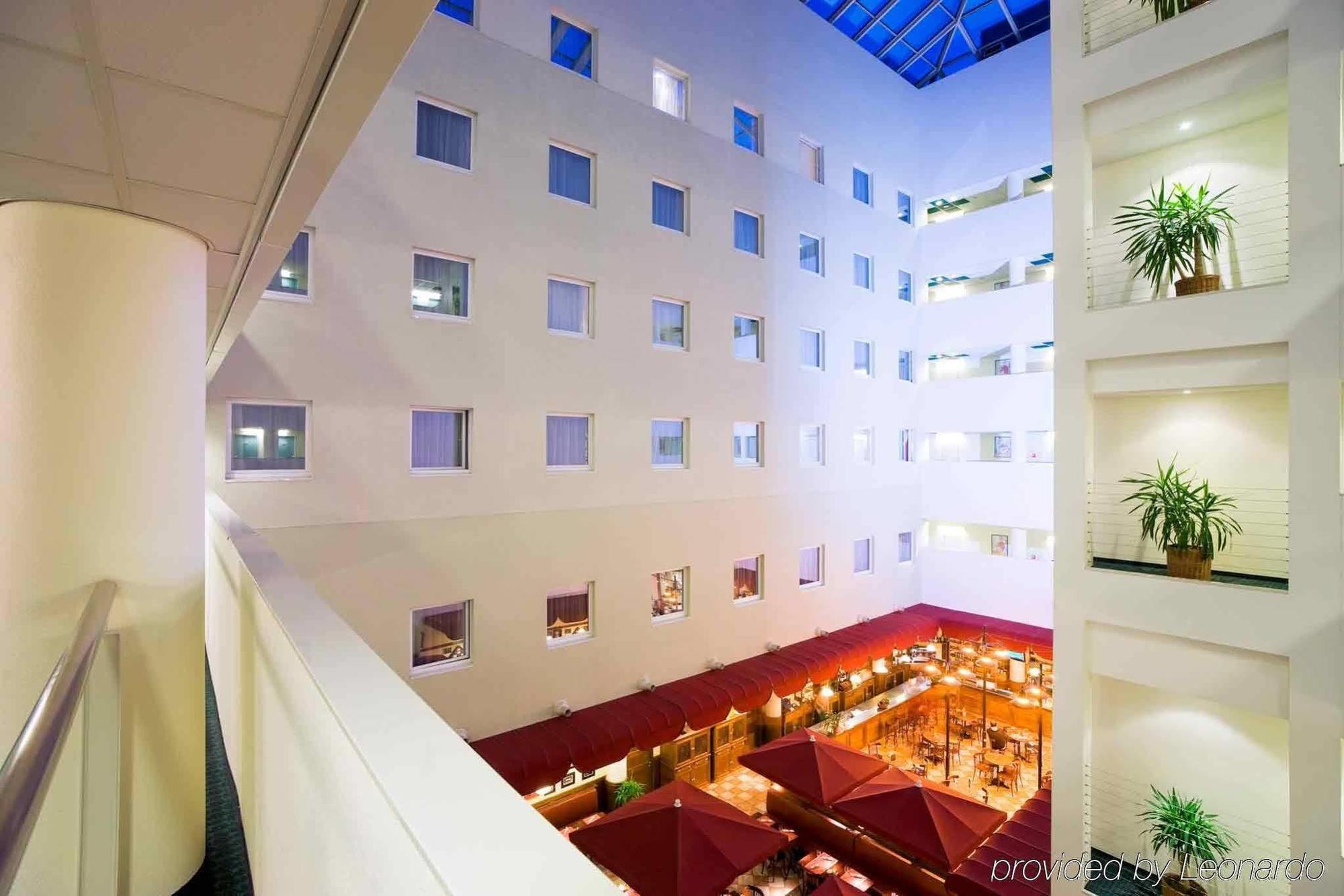 Ibis Centrum Hotel