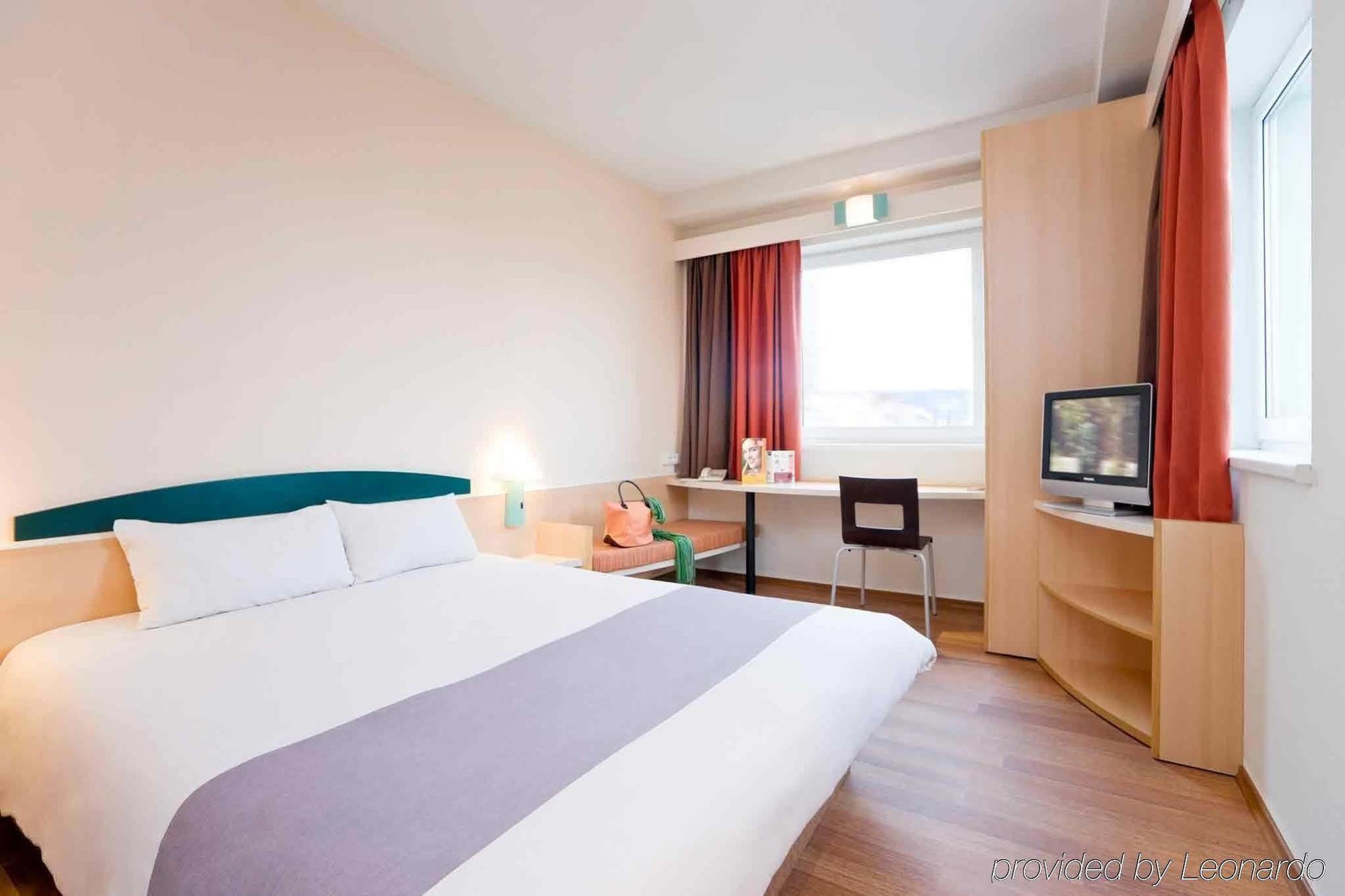 Ibis Centrum Hotel 2*